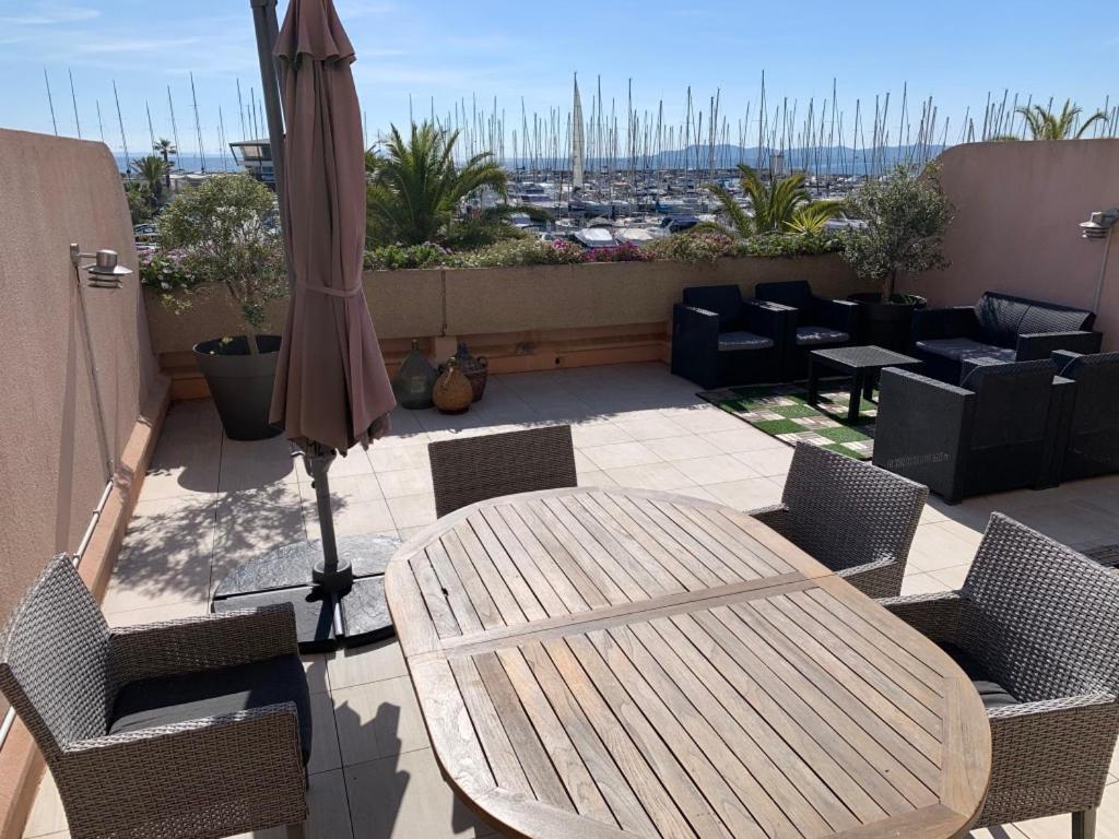 Appartamento Cap Au Sud Hyères Esterno foto