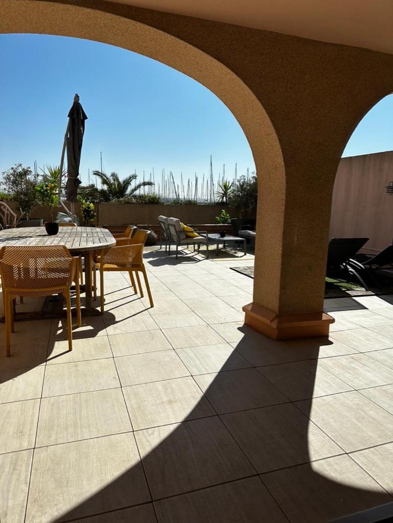 Appartamento Cap Au Sud Hyères Esterno foto